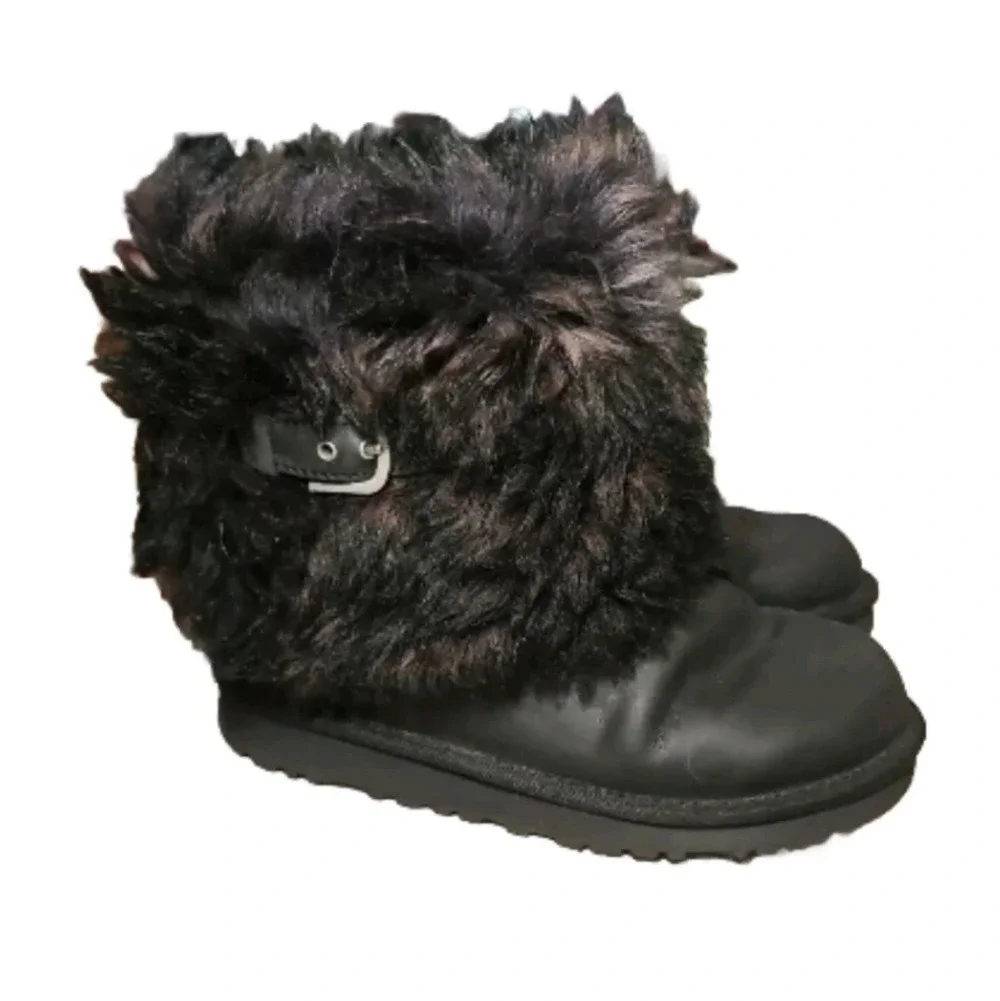 UGG Australia Big Girls Black Leather Ellee Fur Trim Boot 3